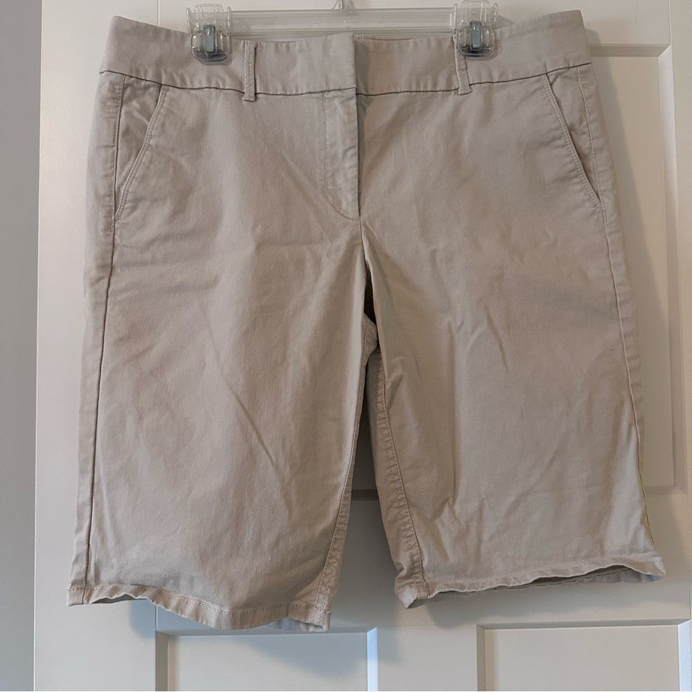 LOFT Khaki Bermuda Shorts Size 14 Cotton Blend
